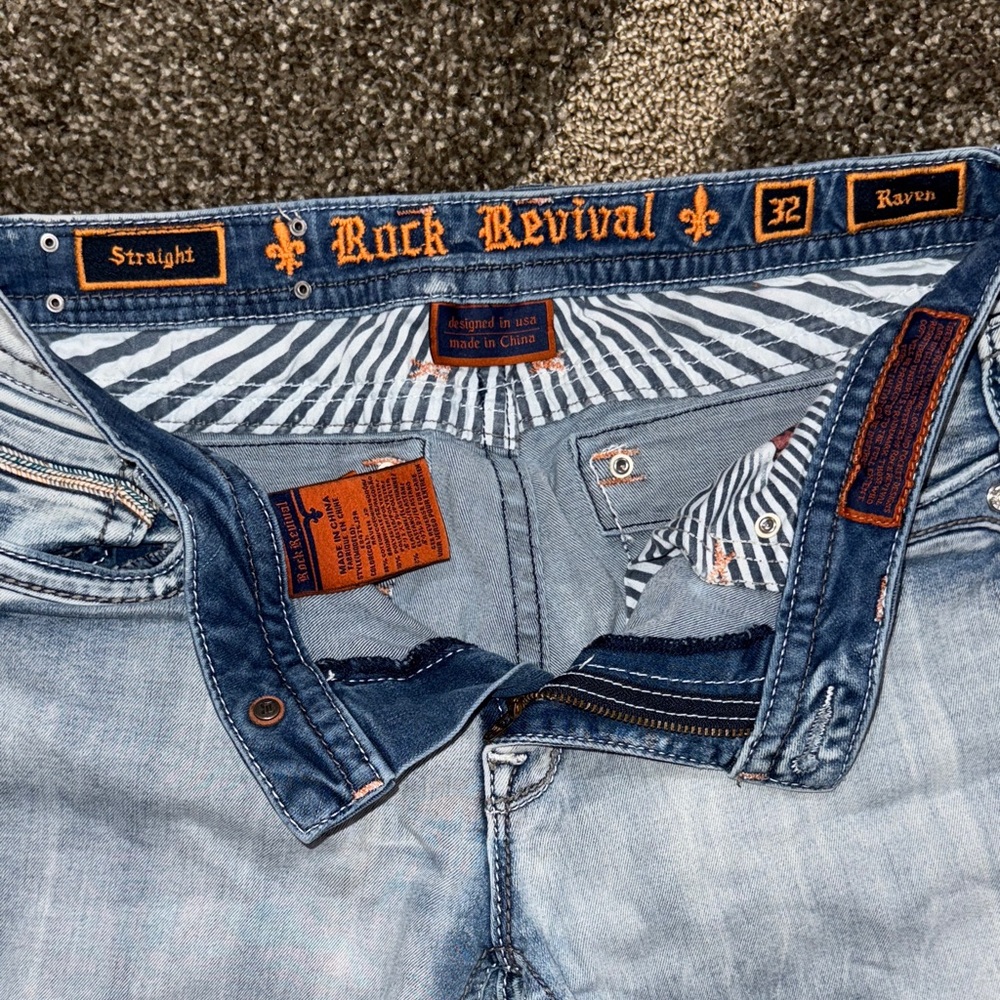 Rock Revival Faded Blue straight leg Jeans - Picture 2 of 9